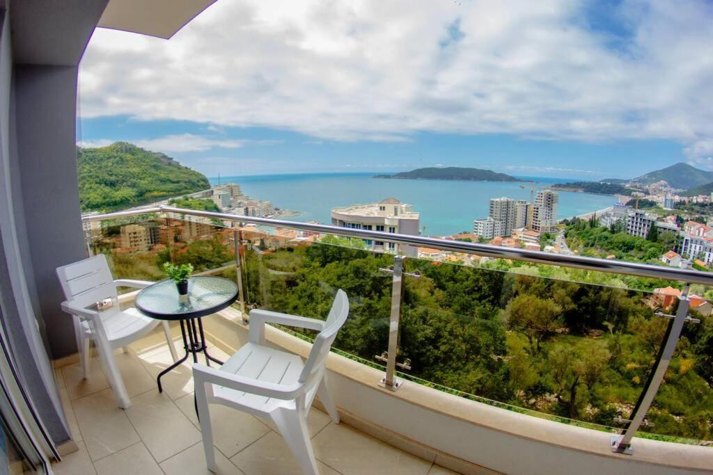 Apartments Gc 3 Рафаиловичи Екстериор снимка